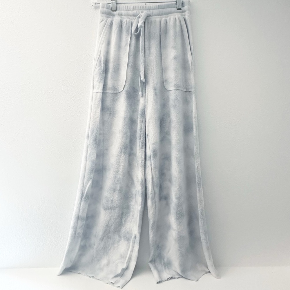 Lulu’s Comfy Tie Dye Lounge Pants